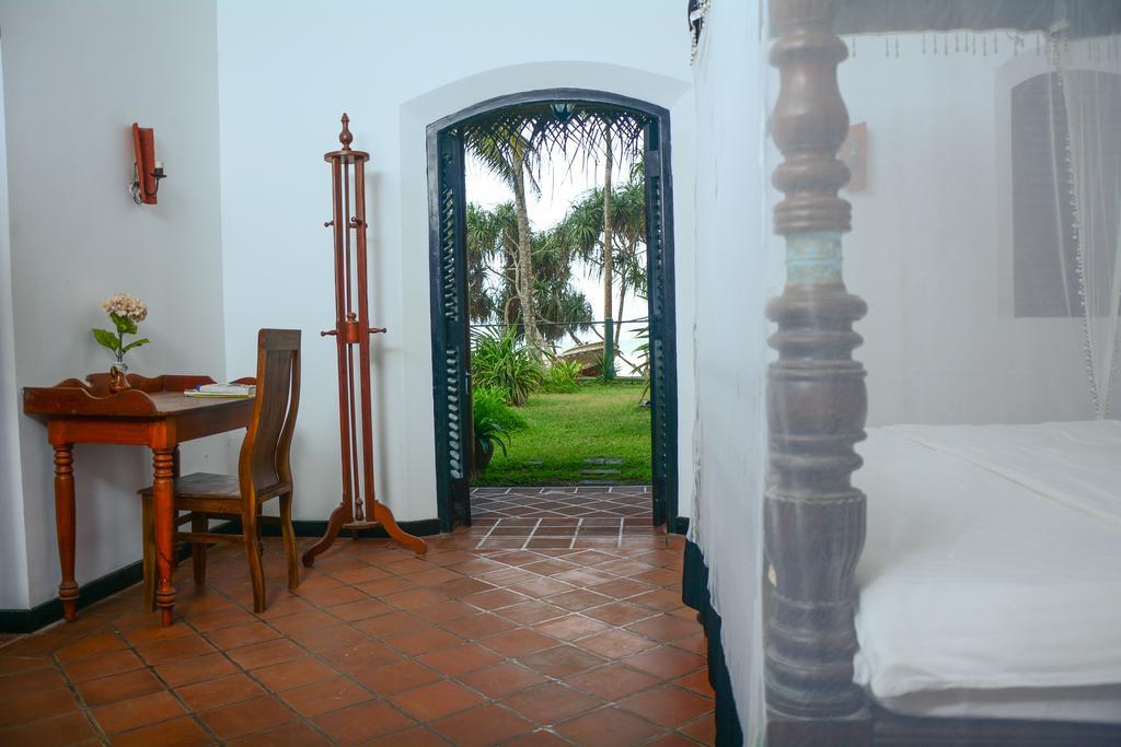 Villa Tissa Beach Resort Weligama Esterno foto